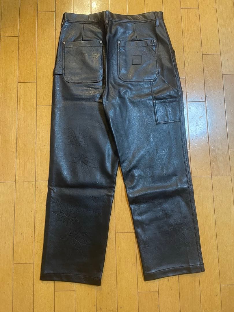【美品】HUF メンズパンツ フェイクレザー