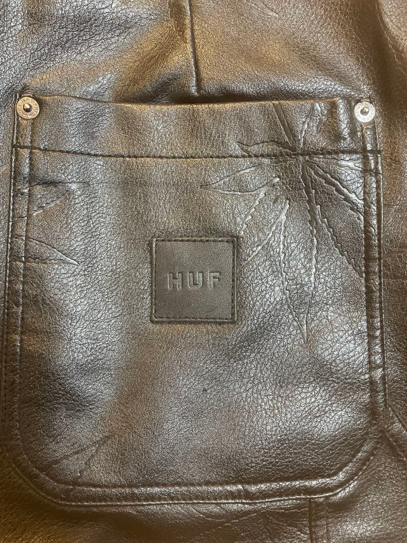 【美品】HUF メンズパンツ フェイクレザー