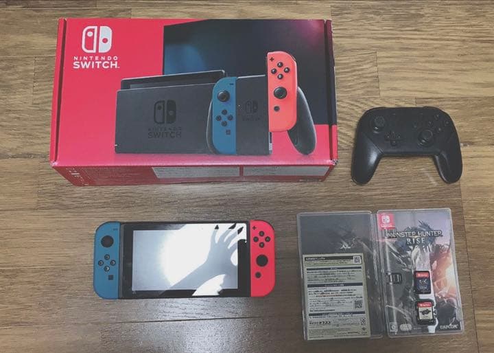 NintendoSwitch・プロコントローラー・ソフト2種