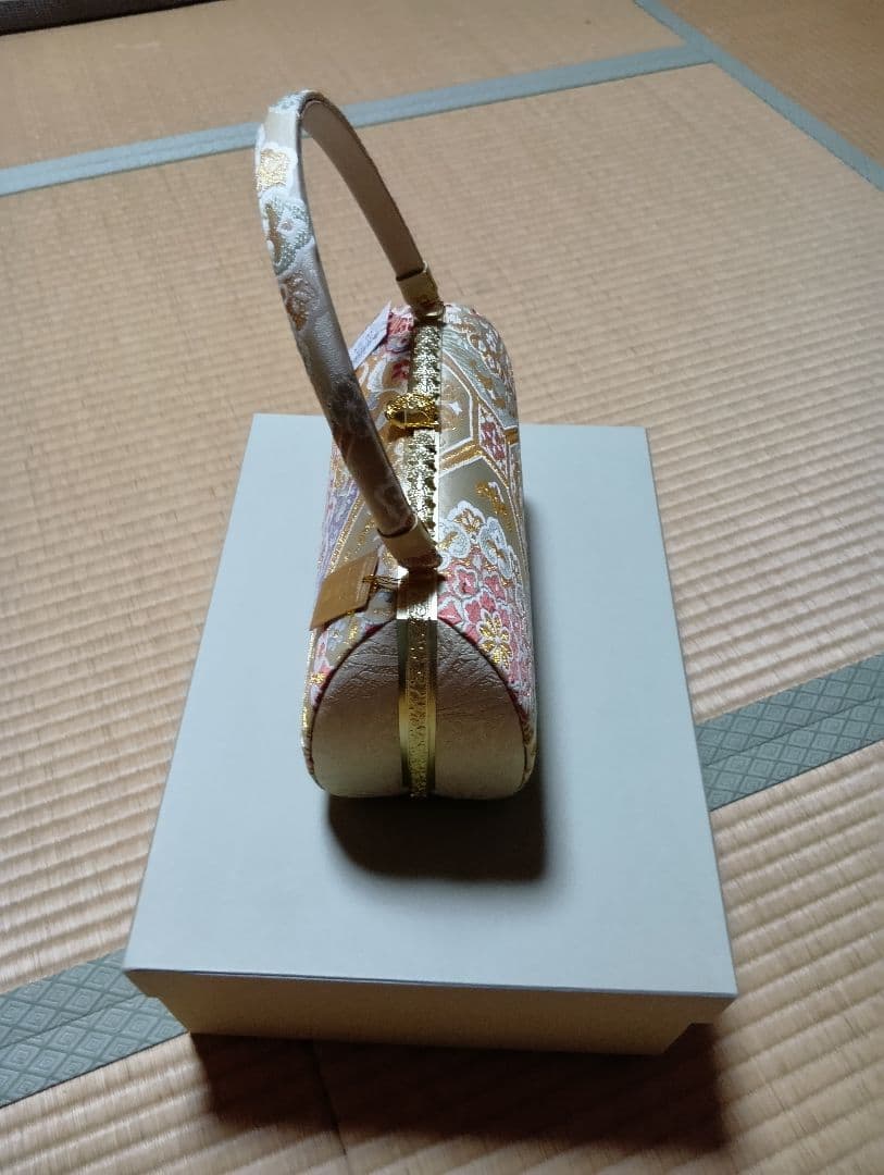 特選草履バックセット。正絹帯地。