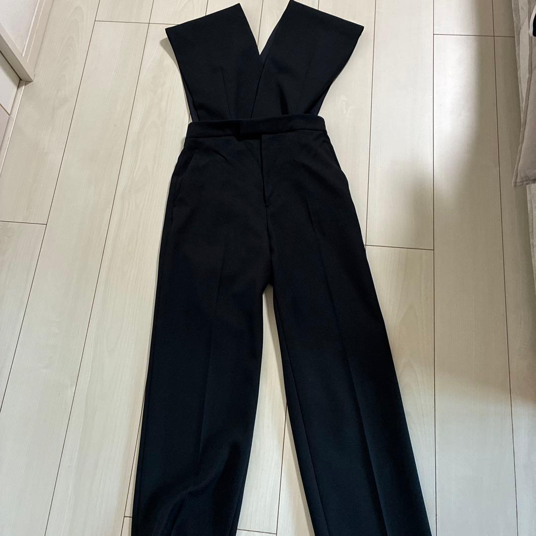 OHGA ブラック Vネック オールインワン