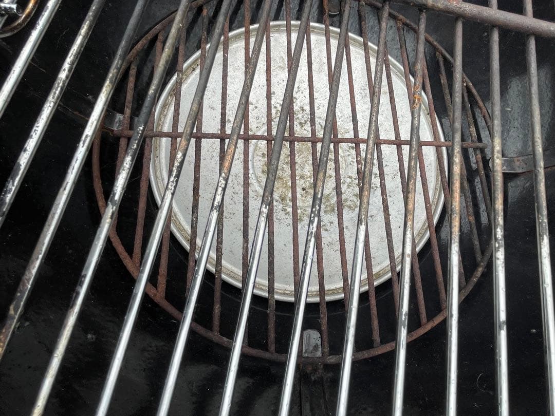 バーベキューコンロ　weber 直径47㎝　タイヤ付き