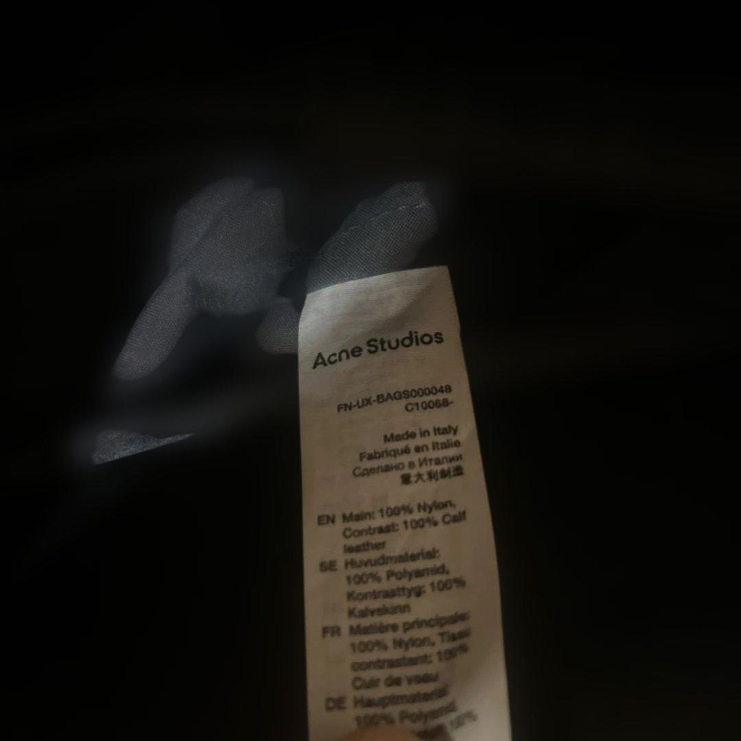 acne studios バッグ　ショルダーバッグ