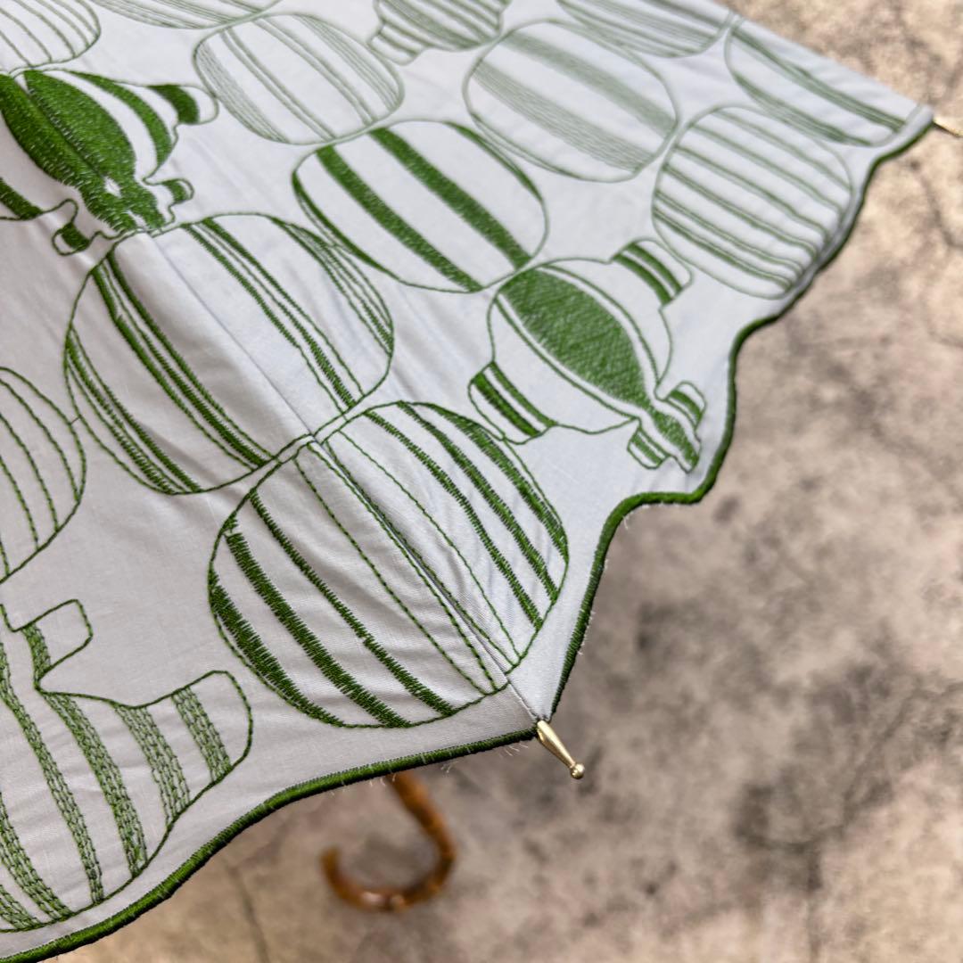 新品未使用　ヴィヴィアンウエストウッド　純パラソル　オーブ　刺繍　パゴダ