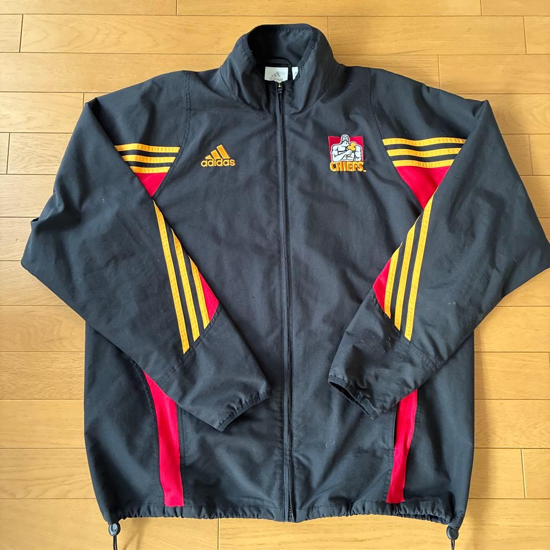超レア！adidasコラボWaikato CHIEFSヴィンテージウォームアップ
