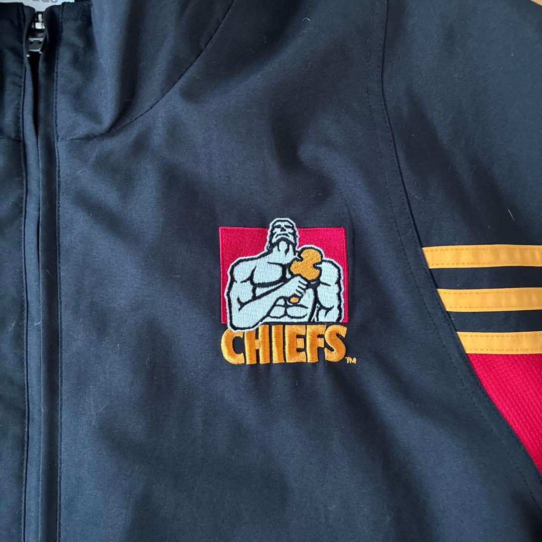 超レア！adidasコラボWaikato CHIEFSヴィンテージウォームアップ