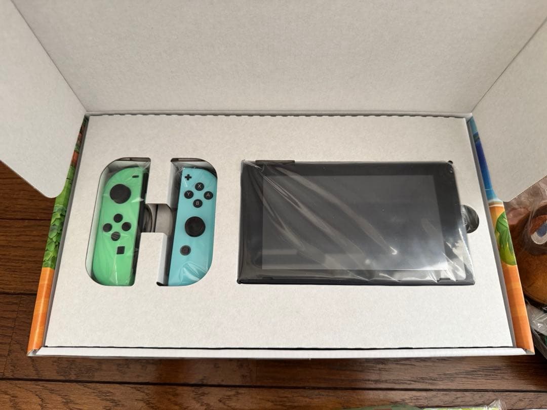 Nintendo Switch あつまれどうぶつの森セット 本体＋ぬいぐるみなど