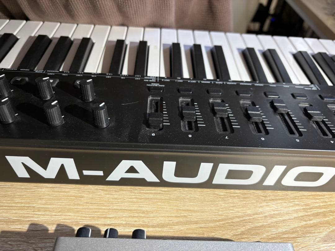 【横浜手渡可】DTMセット　インターフェイス & midiキーボード 49鍵