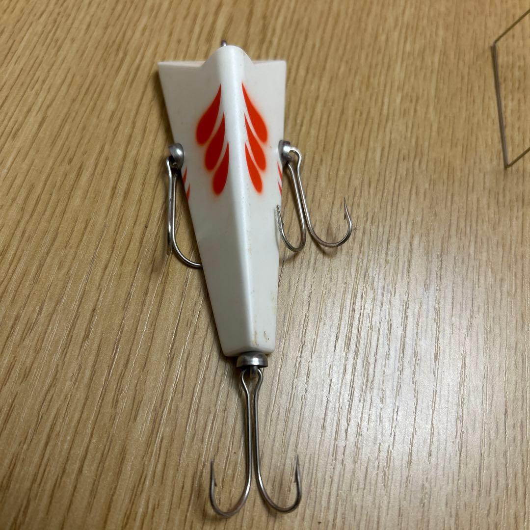 グロデベ　オベリスク