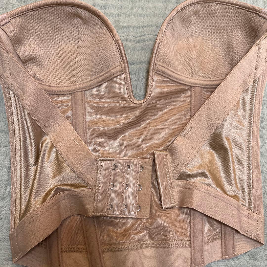 La Venus Bistier ラビーナビスチェ　ベージュブライダルインナー