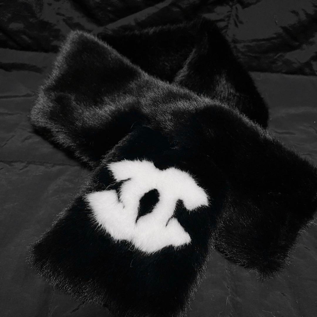 新品♡もこもこファー マフラー ＆イヤーマフセット ブラック ホワイト ロゴ