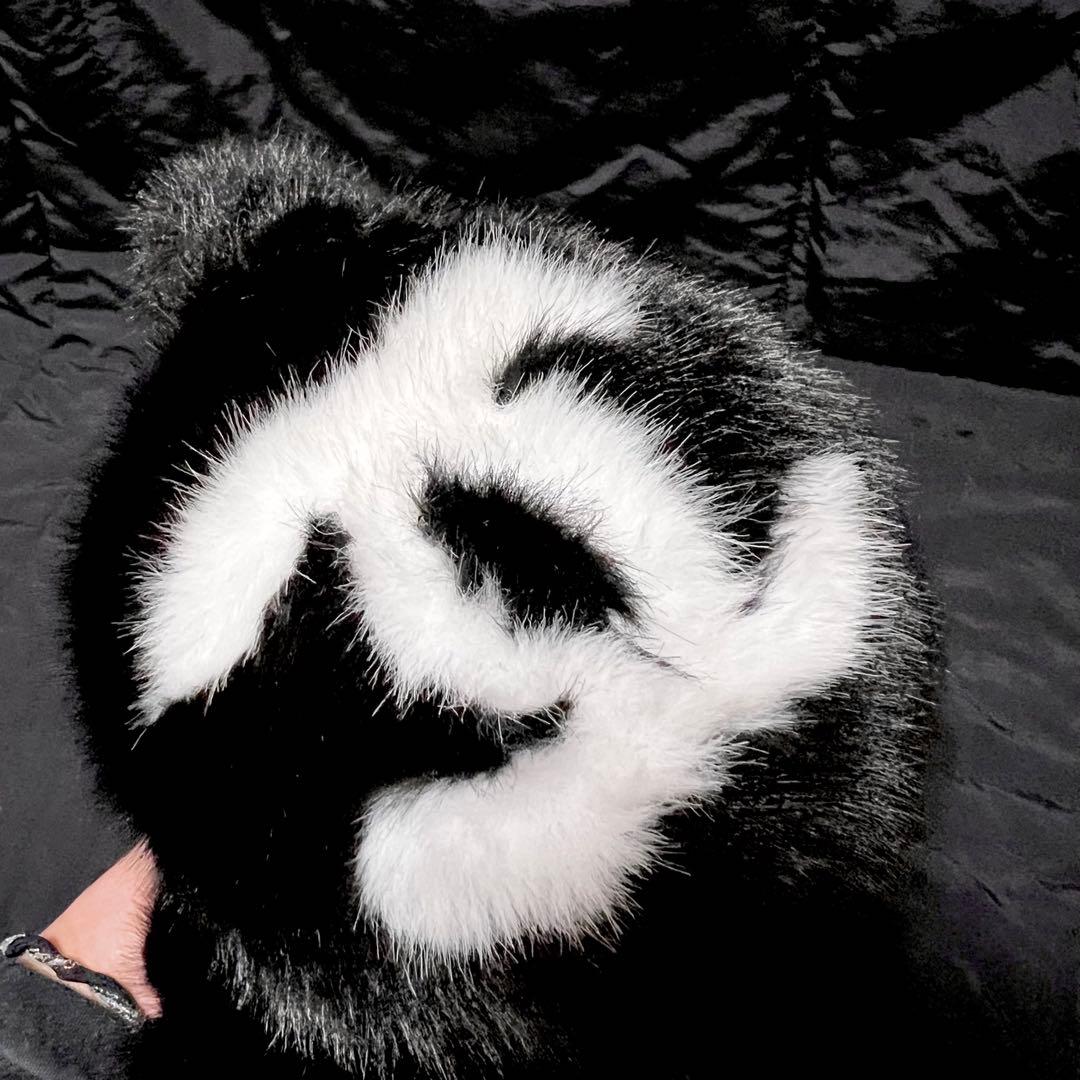 新品♡もこもこファー マフラー ＆イヤーマフセット ブラック ホワイト ロゴ