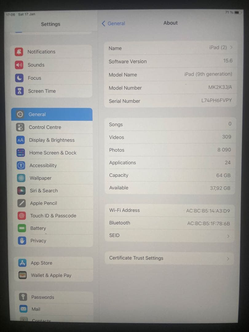 Apple iPad 9世代 (スペースグレー) 本体