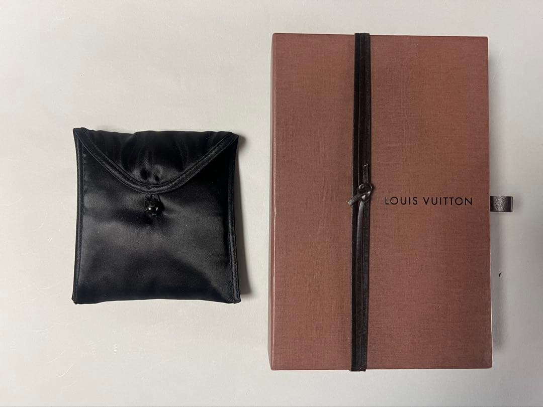 LOUIS VUITTON　レーシーモノグラムソックス　シルクポーチ付　未使用品