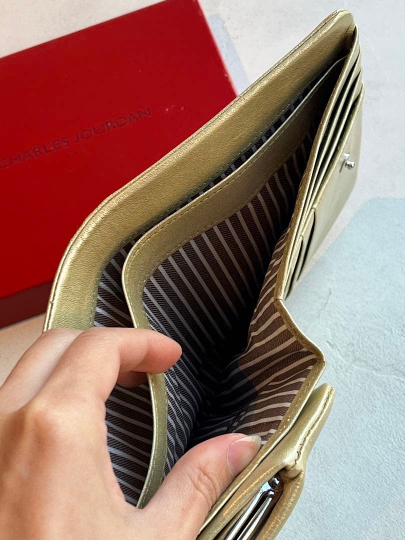 【新品未使用】CHARLES JOURDAN ゴールド　がま口　ケース