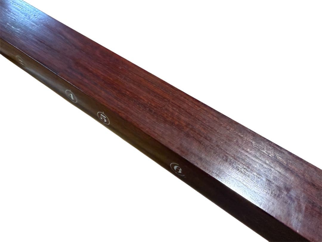 津軽三味線 東さわり 2段溝 太柄 紅木 丸打胴 和楽器 ハードケース付き