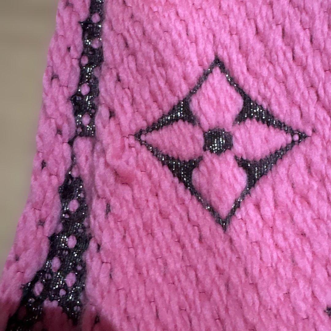 ルイヴィトン エシャルプ ロゴマニア マフラー ローズポップ ピンク　LV