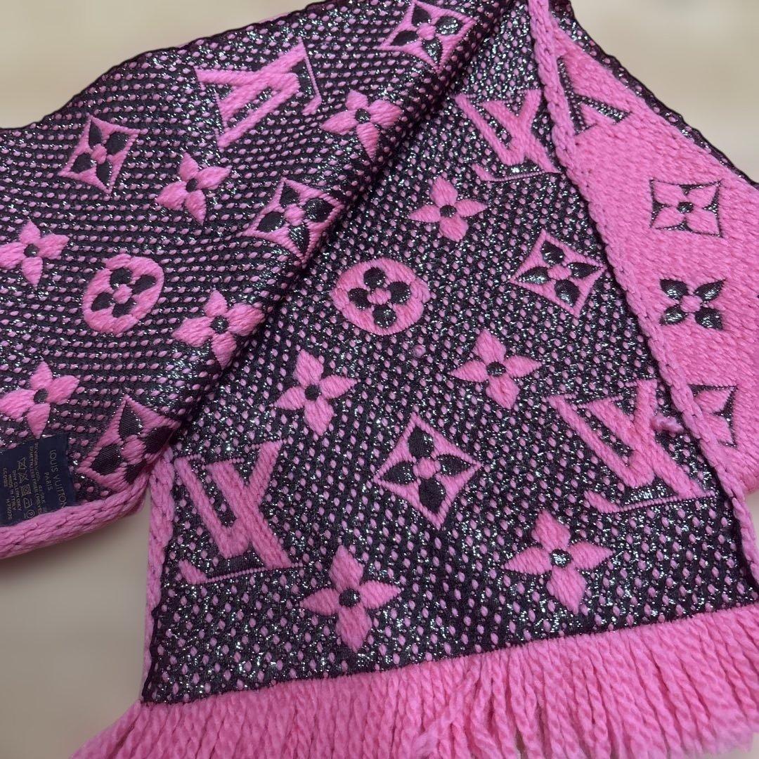 ルイヴィトン エシャルプ ロゴマニア マフラー ローズポップ ピンク　LV