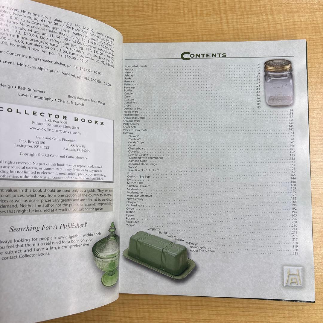 ヘーゼルアトラス ガラス 洋書