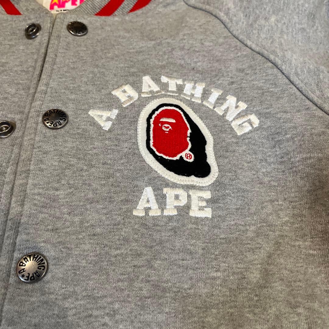 アベイシングエイプ　A BATHING APE スタジャン　S