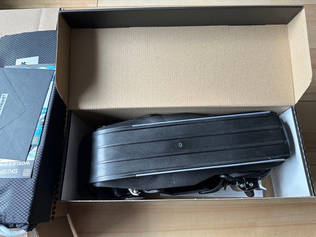 【週末限定お値下げ】正規品スノーフィート 2025-2026モデル ブラック