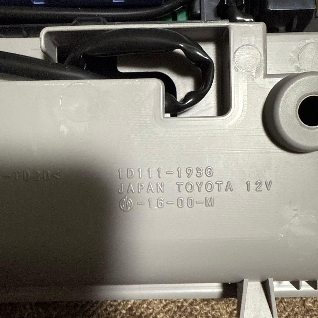 210クラウン　ルームランプユニット