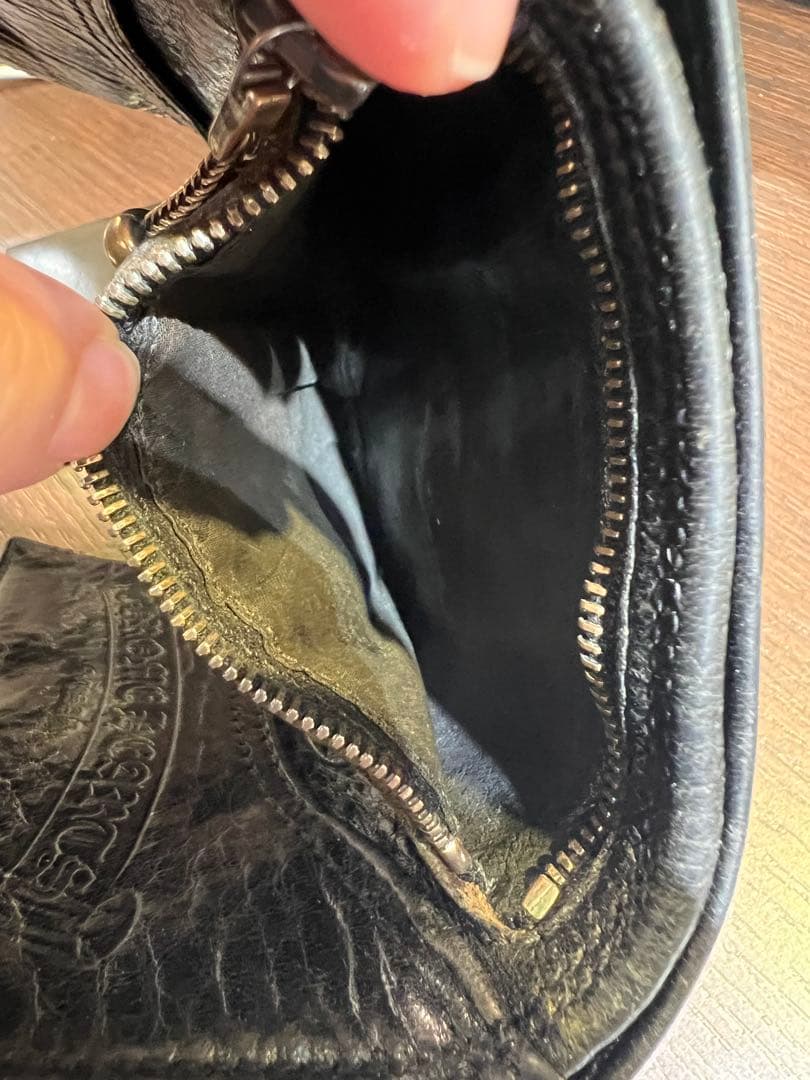 クロムハーツ３フォールドクロスボタンウォレット