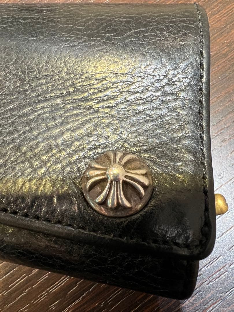 クロムハーツ３フォールドクロスボタンウォレット