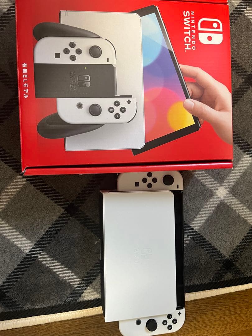 ニンテンドー　SWITCH 有機EL 使用一回のみ