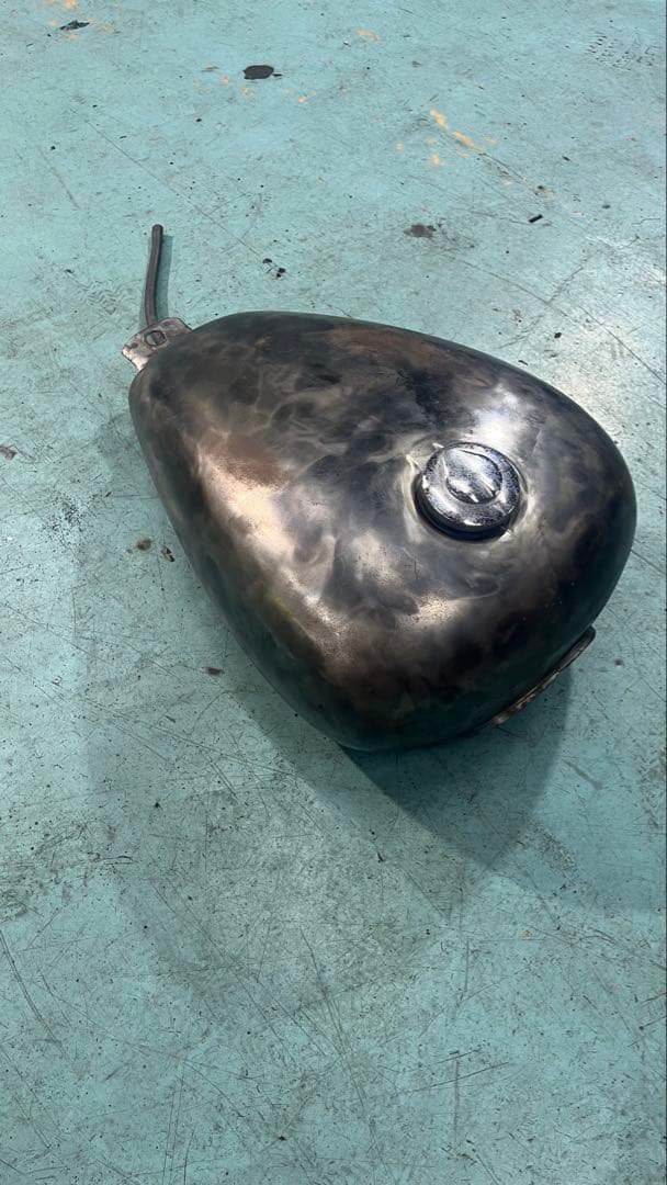 スティード タンク