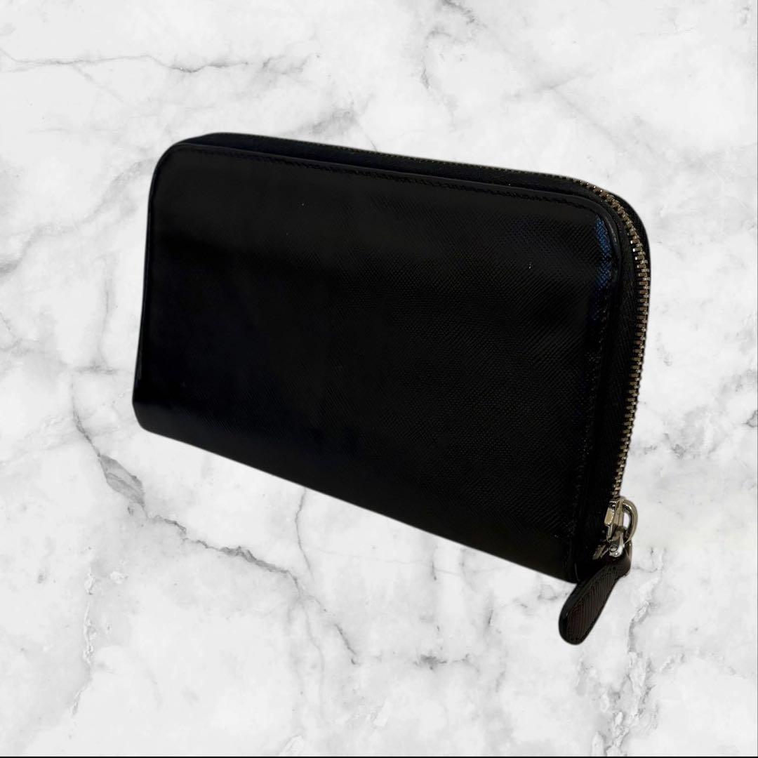 プラダ PRADA 長財布 ファスナー サフィアーノ ブラック　三角ロゴ