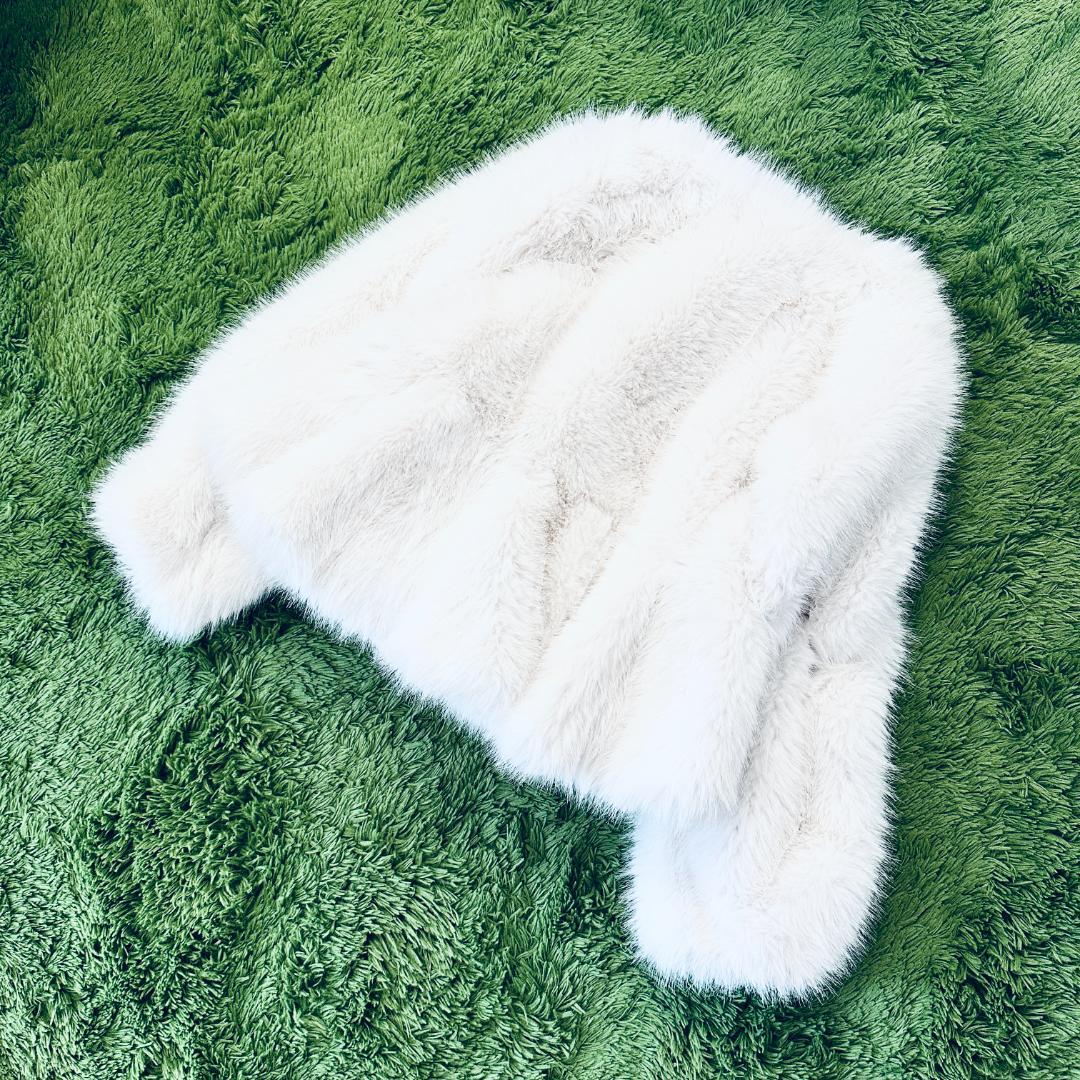 ビビィ Bibiy RAMONA PEPURAMU COAT WHITE ファー