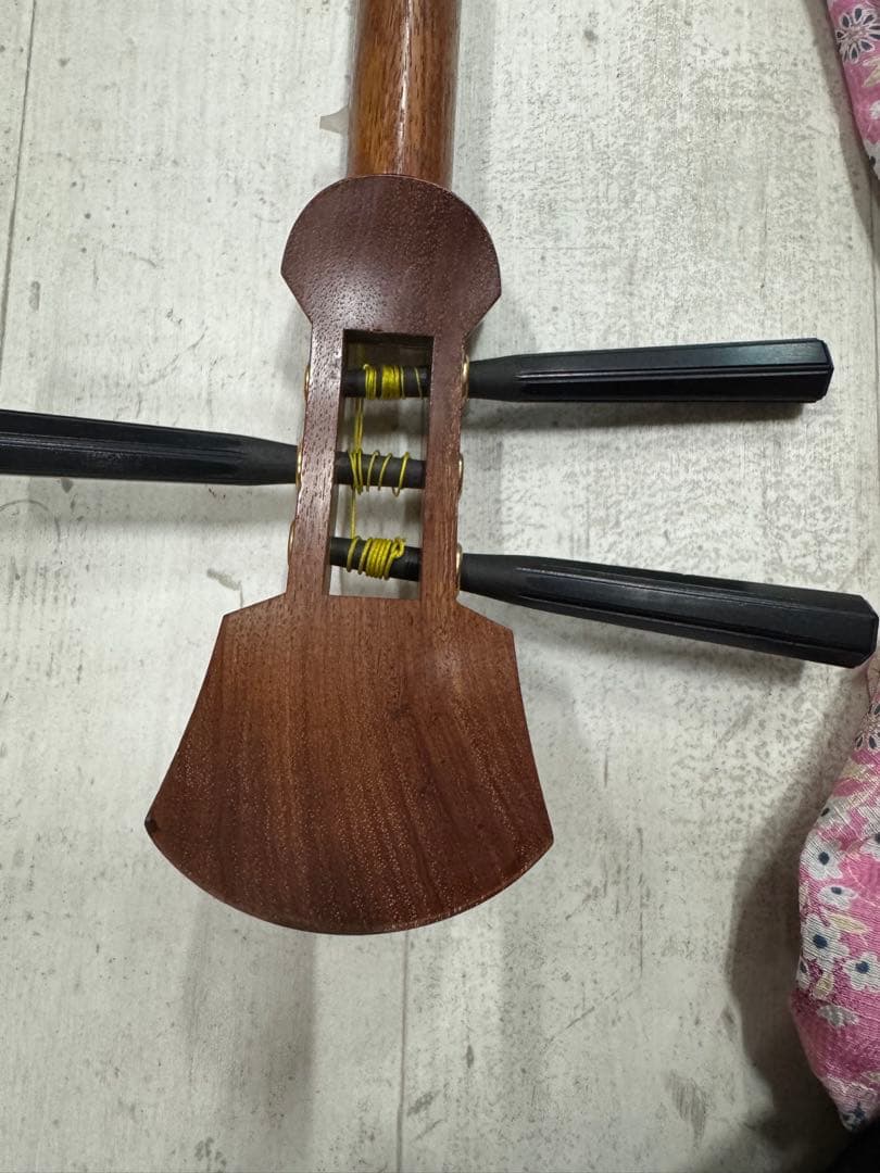 三味線　本体　初心者用 細棹 犬皮