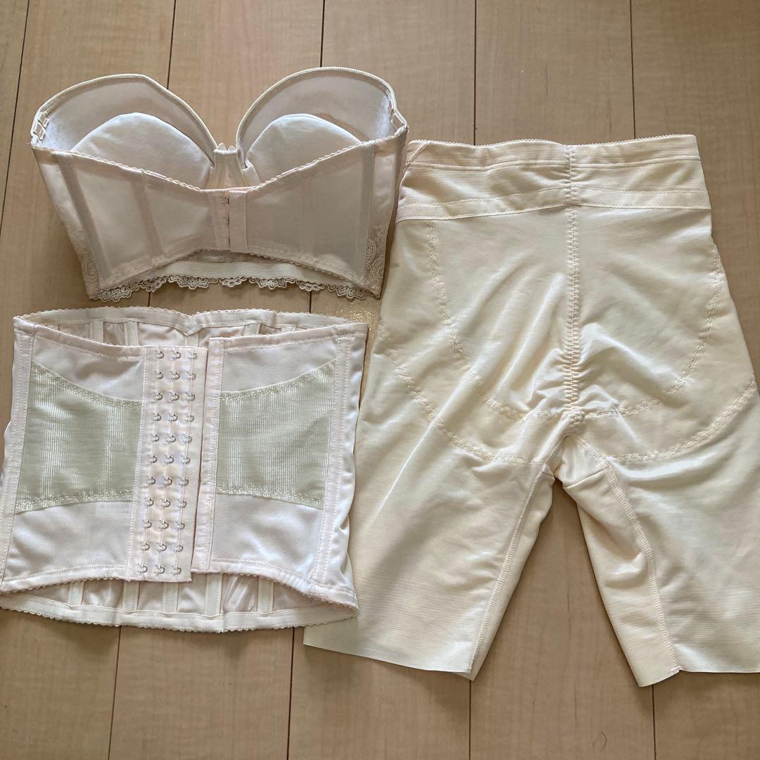 FOUR SIS & CO. ブライダルインナーセットG70/70/64