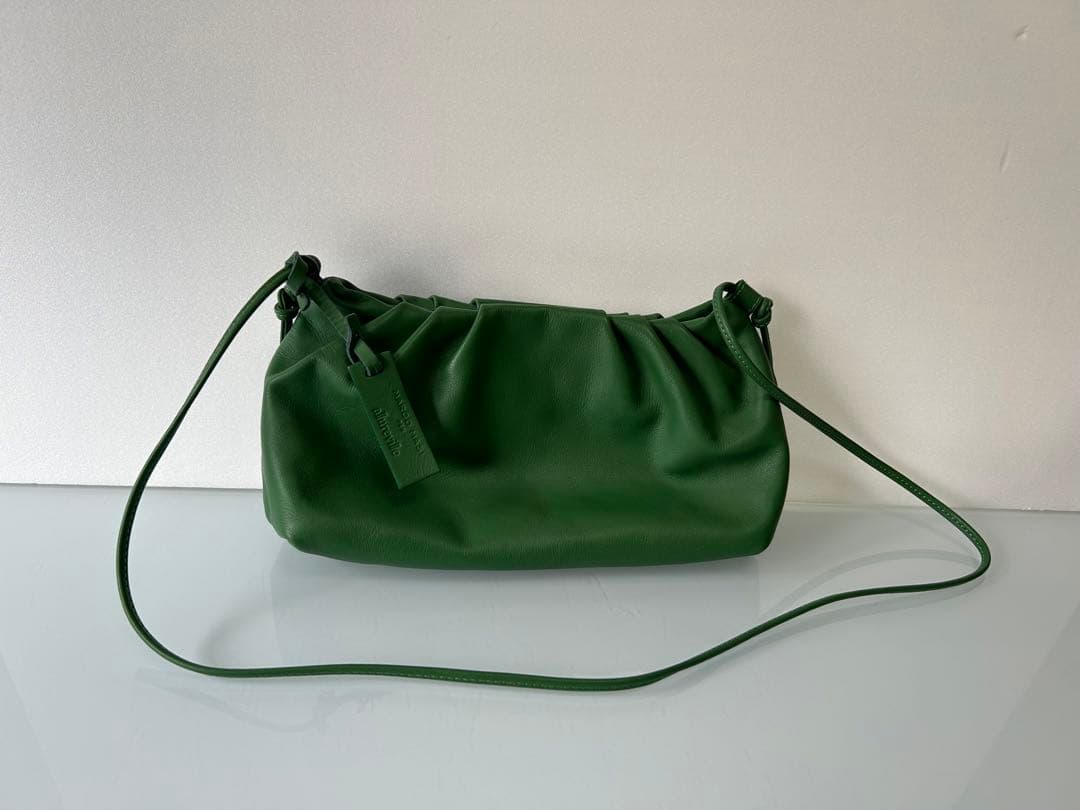 ✨最終値下げ✨アルアバイル　ショルダーバッグ　グリーン緑　クラッチバッグ