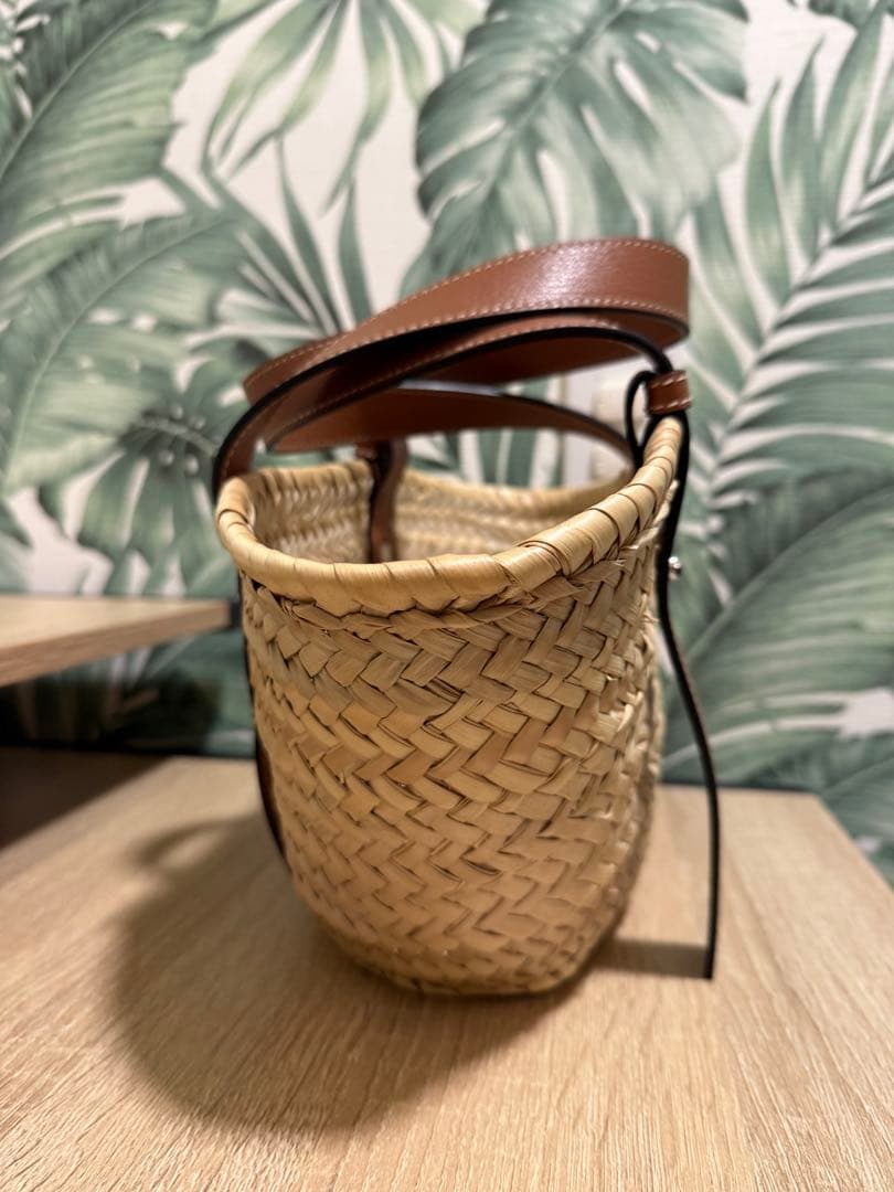 ロエベ　かごバッグ　LOEWE