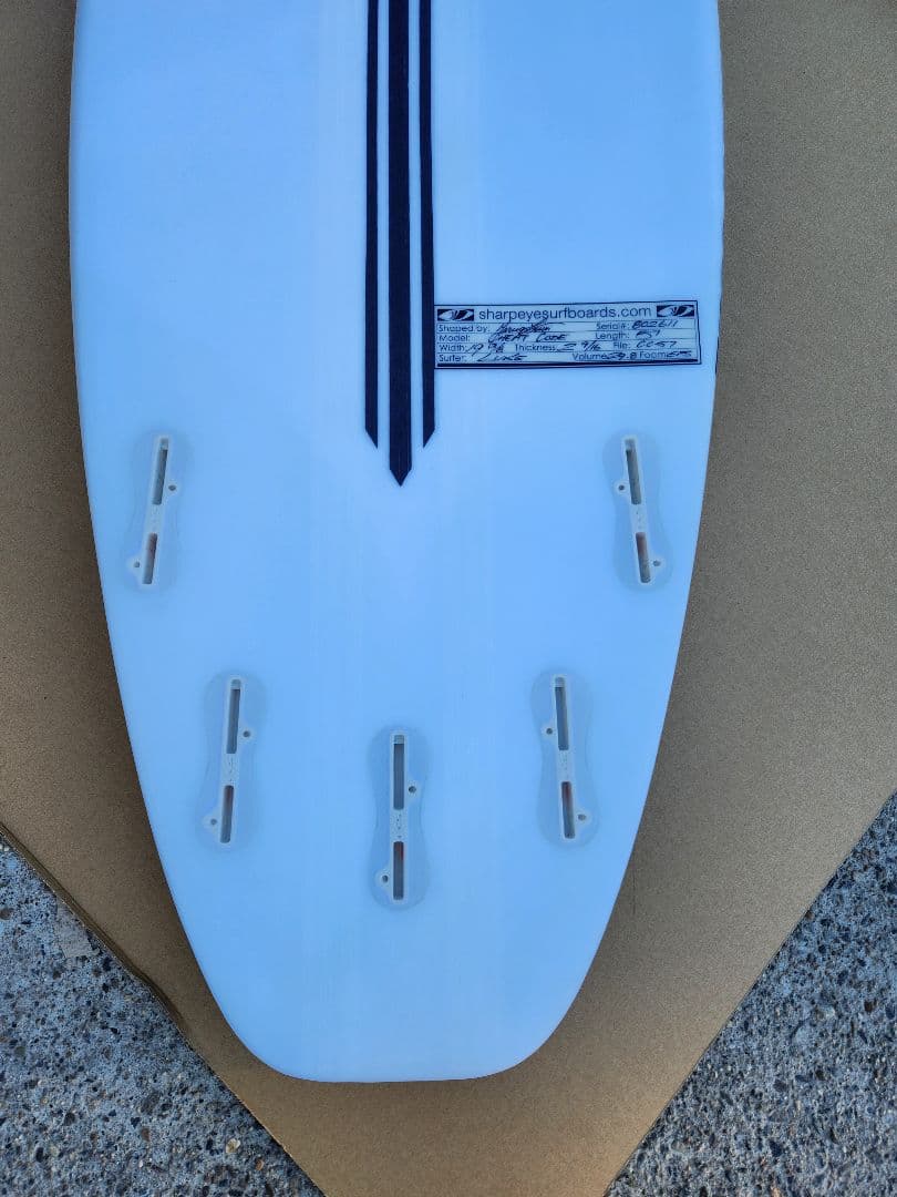 シャープアイサーフボード　CHEAT CODE. モデル