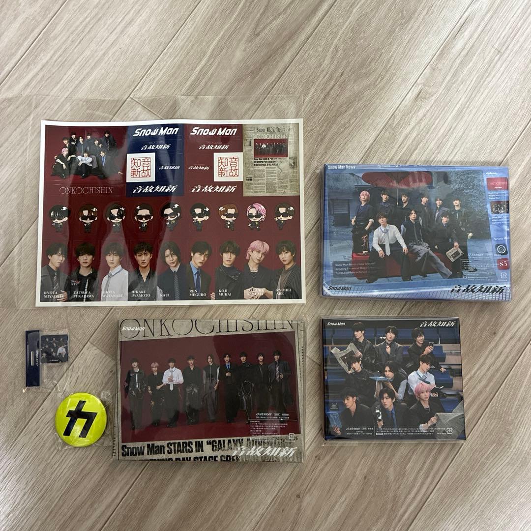 Man音故知新 3形態 ステッカー 缶バッジ アクリルスタンプ 付き