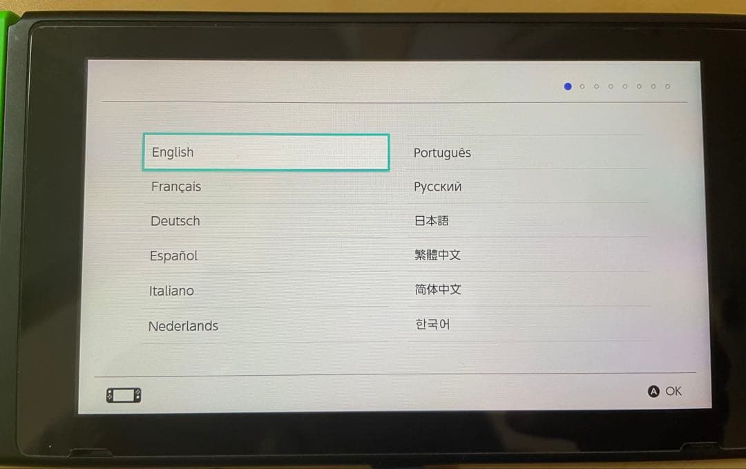 Nintendo Switch本体ネオンピンク・ネオングリーン　ストア限定版