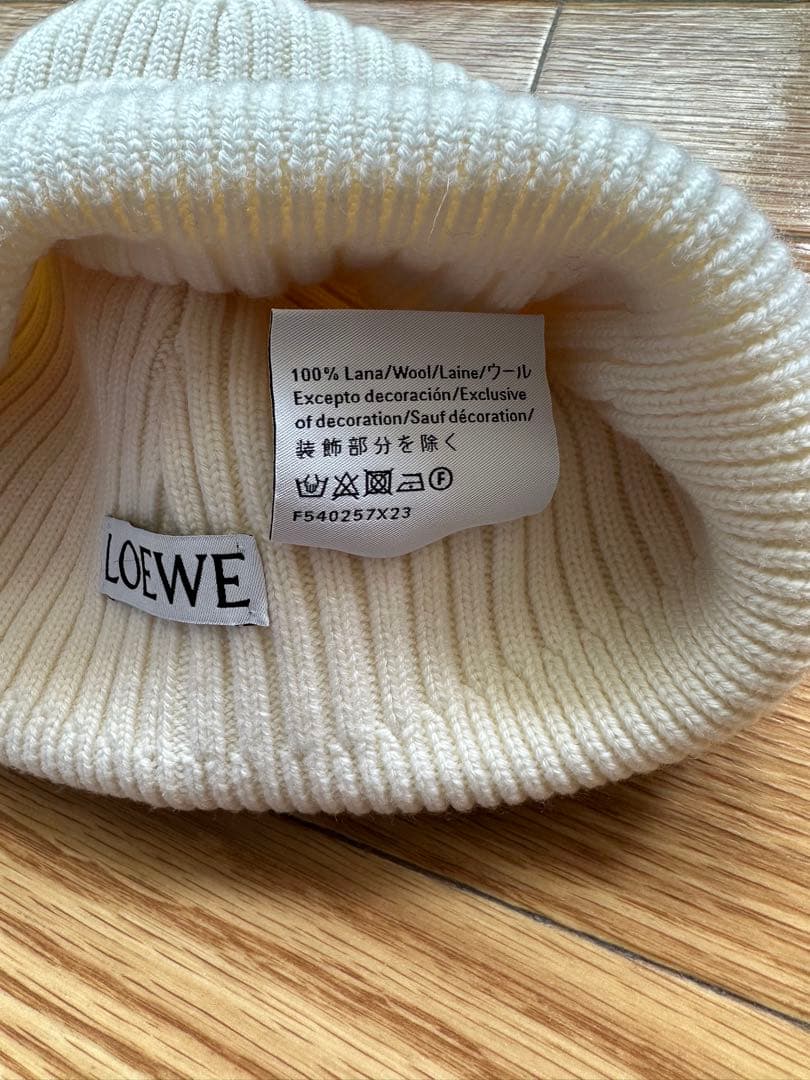 ロエベ　ニット帽　ホワイト　未使用
