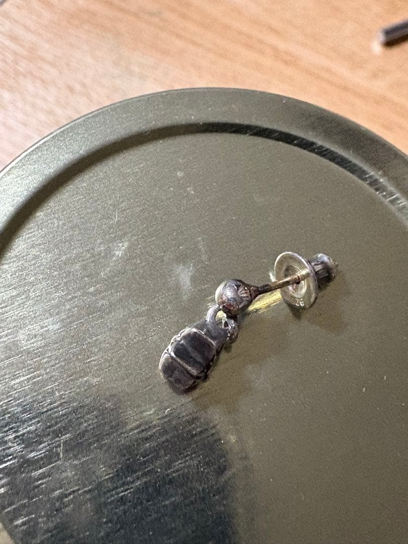 クロムハーツ　片耳　シルバー