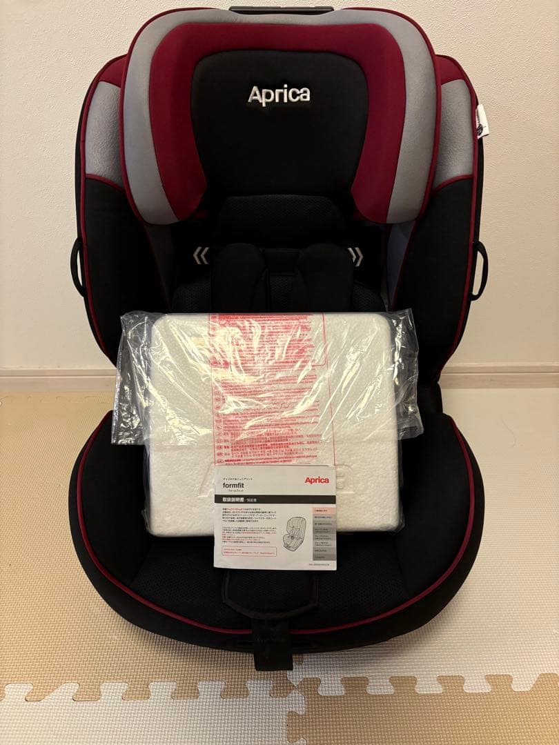 Aprica　フォームフィット AB　チャイルド＆ジュニアシート　ISOFIX