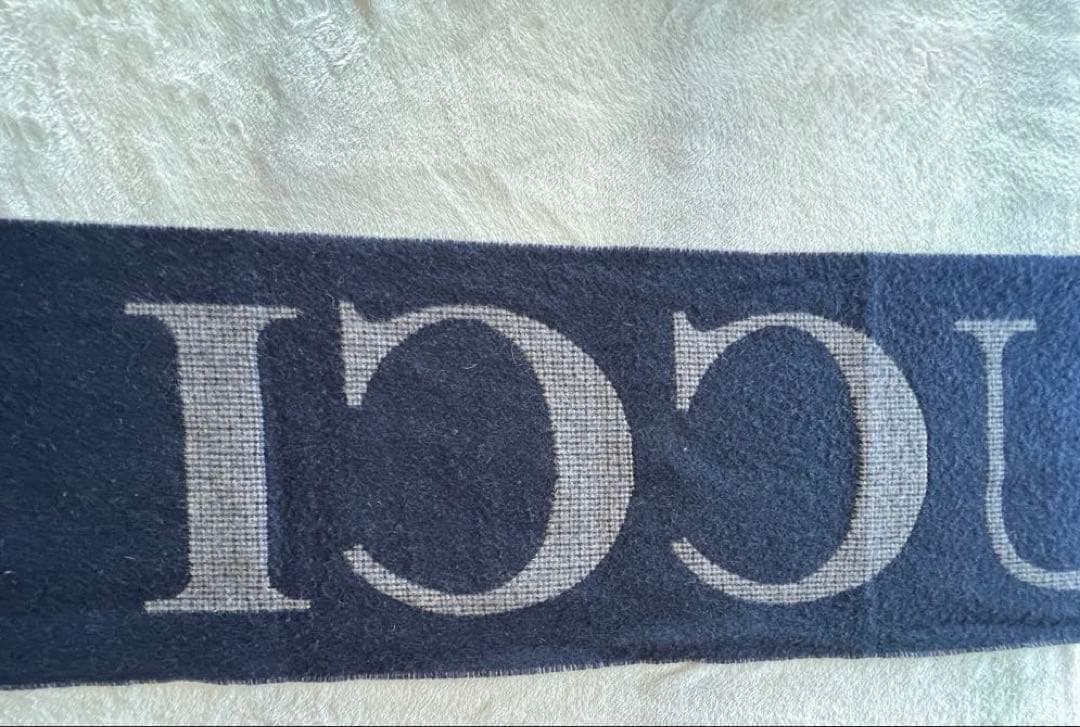 GUCCI リバーシブルフリンジマフラー