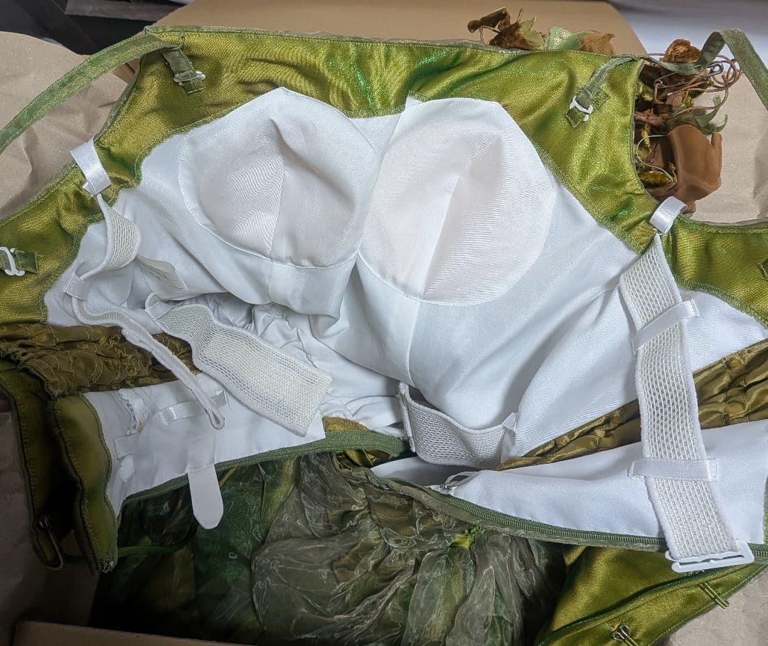 グリーンカラードレス8～10号 ＋ パニエ ＋ アクセサリー