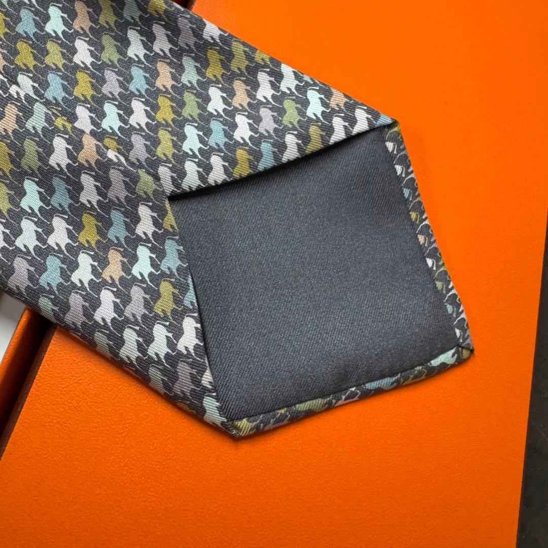 未使用 干支「丙午年」HERMES エルメス 馬群 ネクタイ 飛躍と幸運を運ぶ