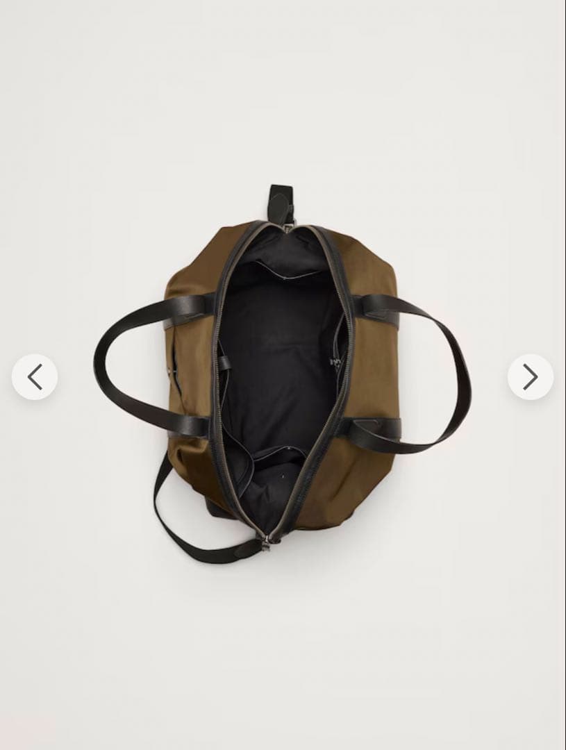 BANANA REPUBLIC バナリパ 岸優太さん着用 バッグ ショルダー