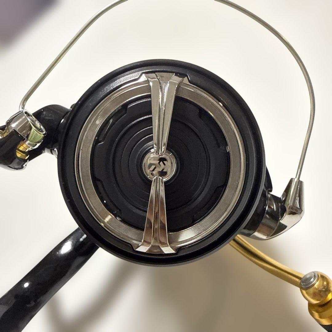 23レガリス LEGALIS LT4000-CXH リール