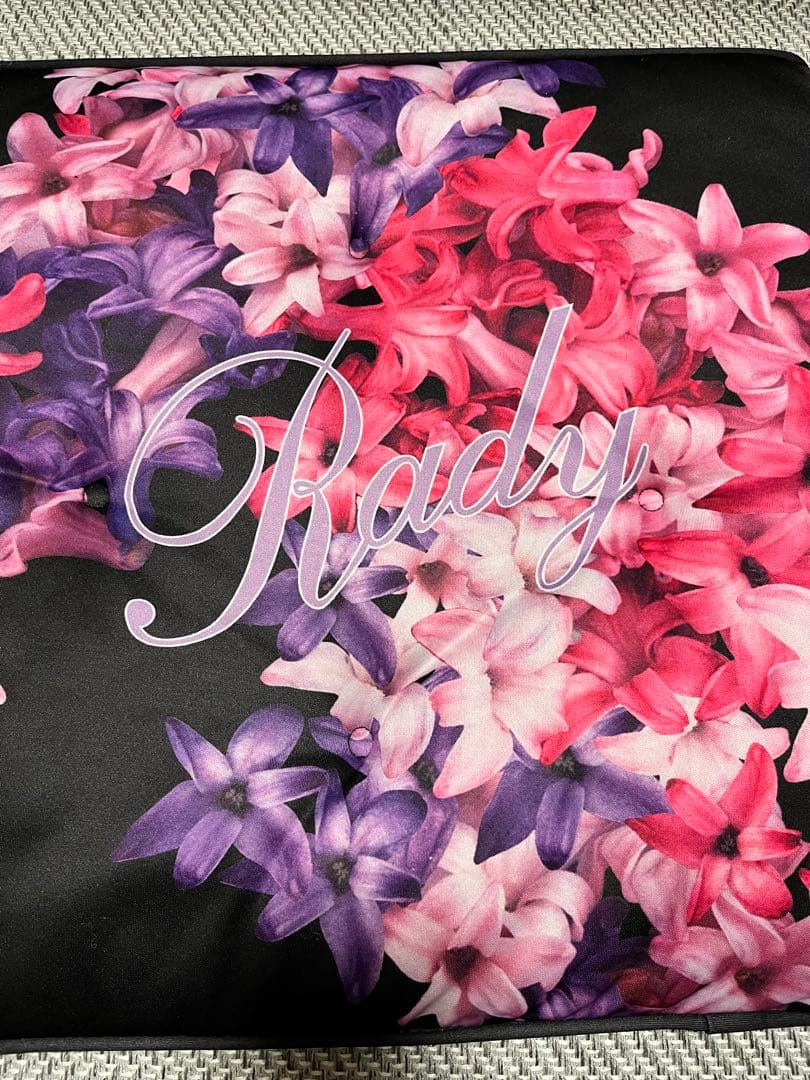 Rady 花柄ハンドルカバーとカークッション