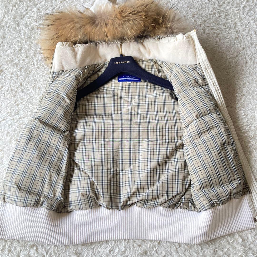 バーバリーブルーレーベル　ダウンベスト　ノバチェック ラクーンファー　M白