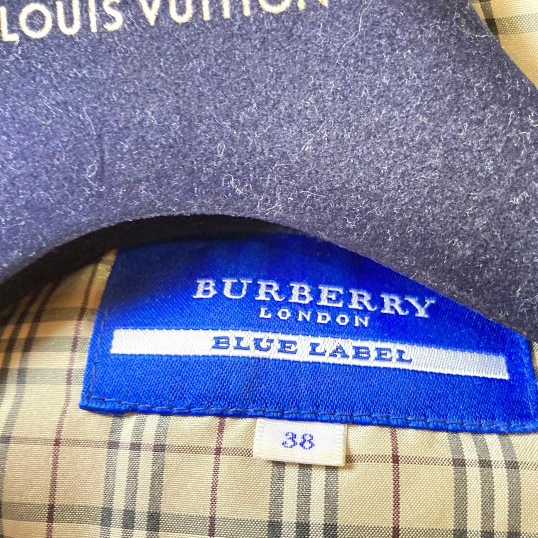 バーバリーブルーレーベル　ダウンベスト　ノバチェック ラクーンファー　M白